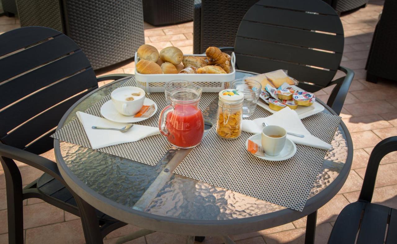 Relais Corte Bergamini Πεσκιέρα ντελ Γκάρντα Εξωτερικό φωτογραφία