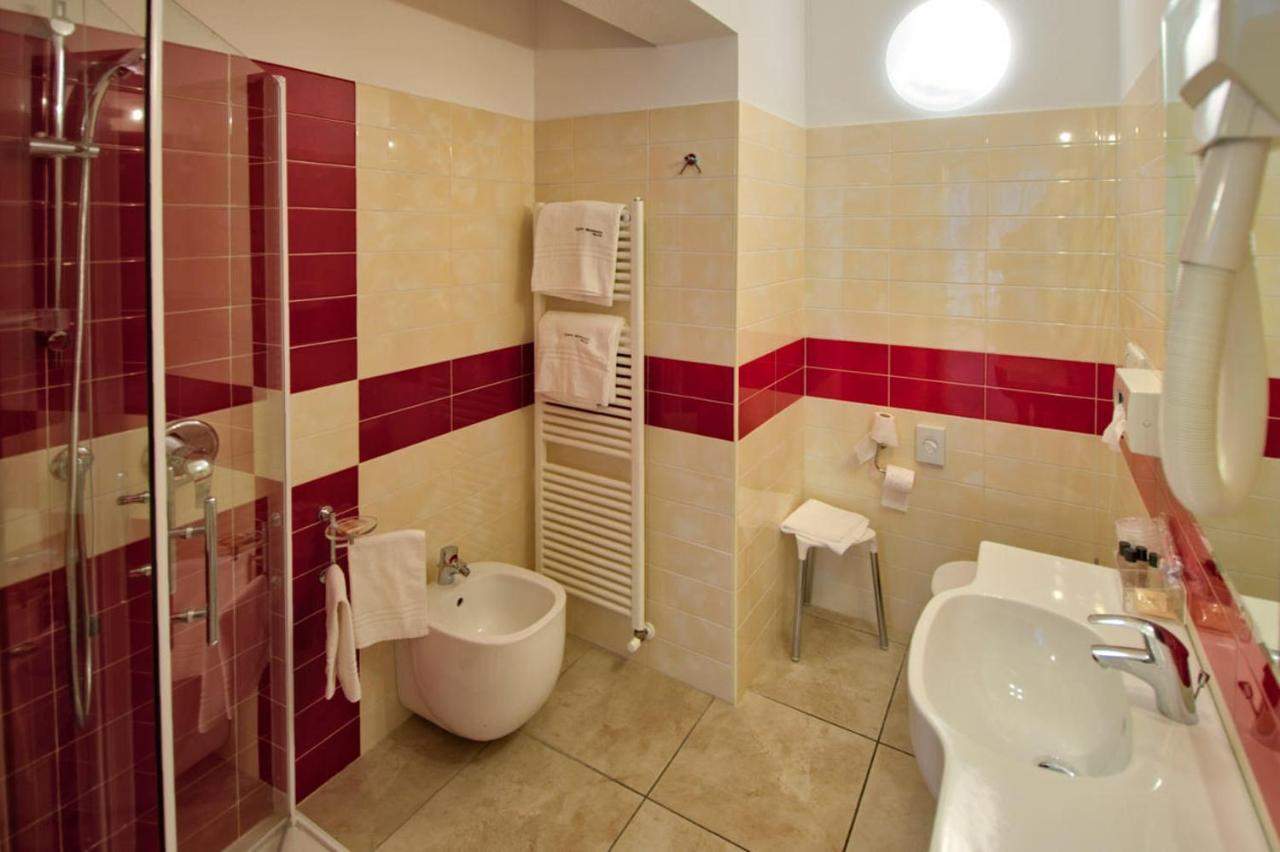 Relais Corte Bergamini Πεσκιέρα ντελ Γκάρντα Εξωτερικό φωτογραφία